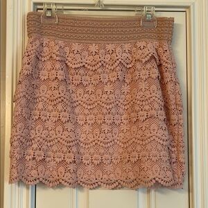 Jolt peach layered embroidered lace skirt- EUC Sz M Skirt
